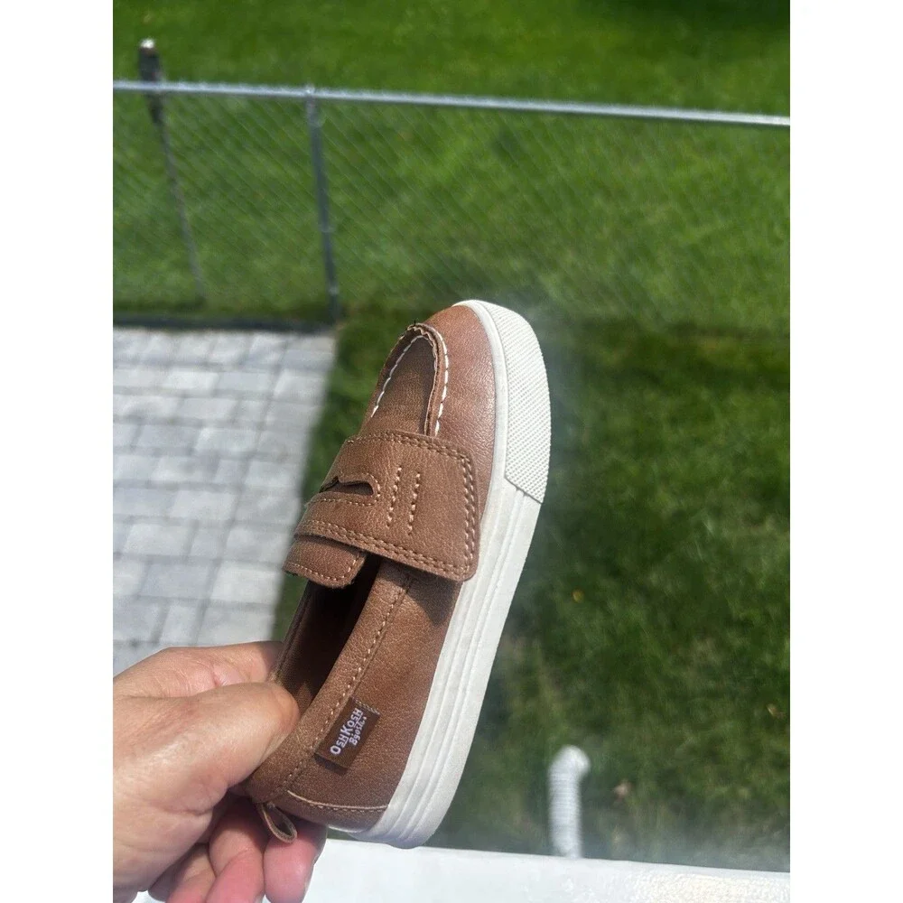 OshKosh B’gosh Boys Size 9M Brown Boat Shoes Sneakers